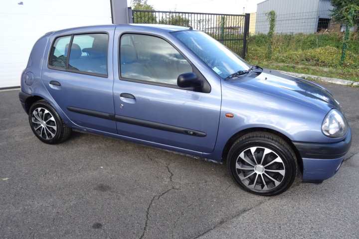 RENAULT CLIO