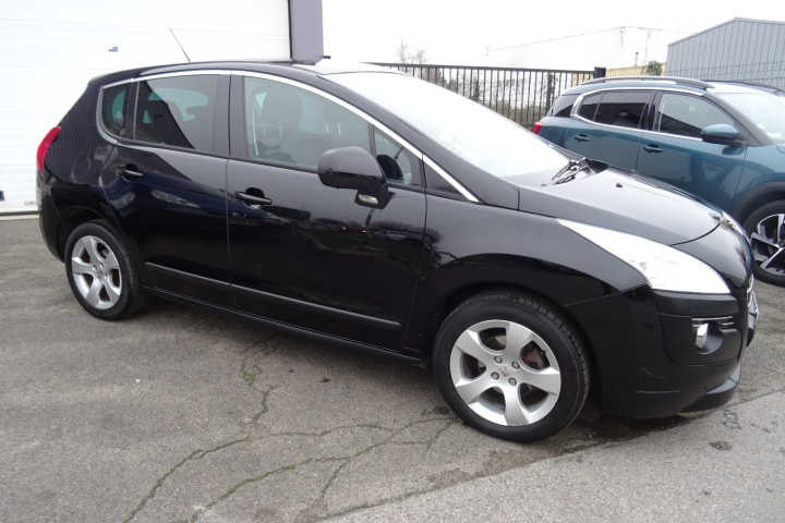 PEUGEOT 3008 BUSINESS